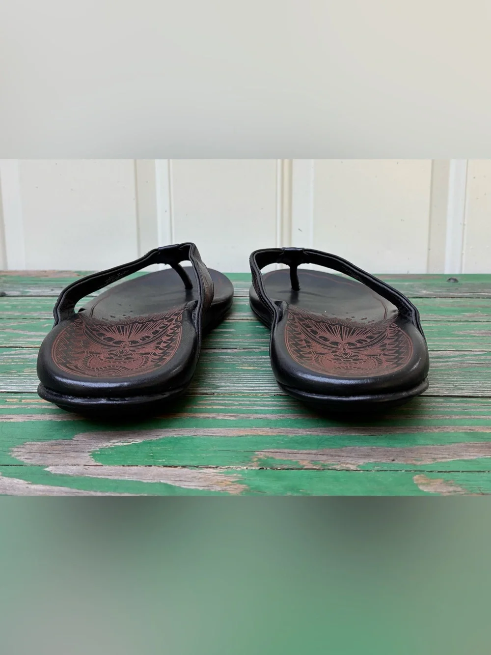 OluKai Kulia Leather Flip Flop Sandals Black Comfort Thong Sandals Mens Sz 9